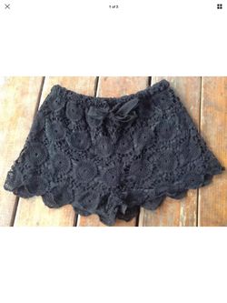 Rue 21 womens black eyelet lounge booty shorts Small boho hippie