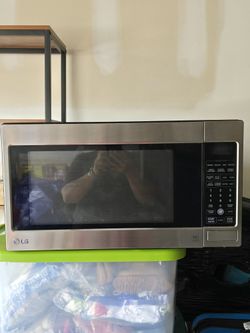 Counter Top Microwave 