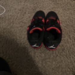 Jordan 4 Reds