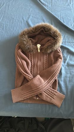 Cable Knit Zip-Up Hoodie with Faux Fur Trim