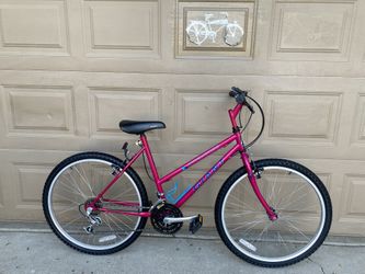 Giant Attraction Mountain Bike
