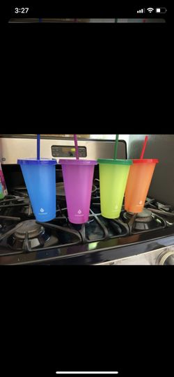 Color changing cups
