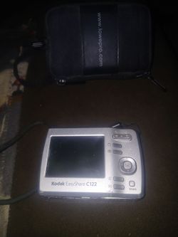 silver Kodak EasyShare C122 8.1 mega pixels