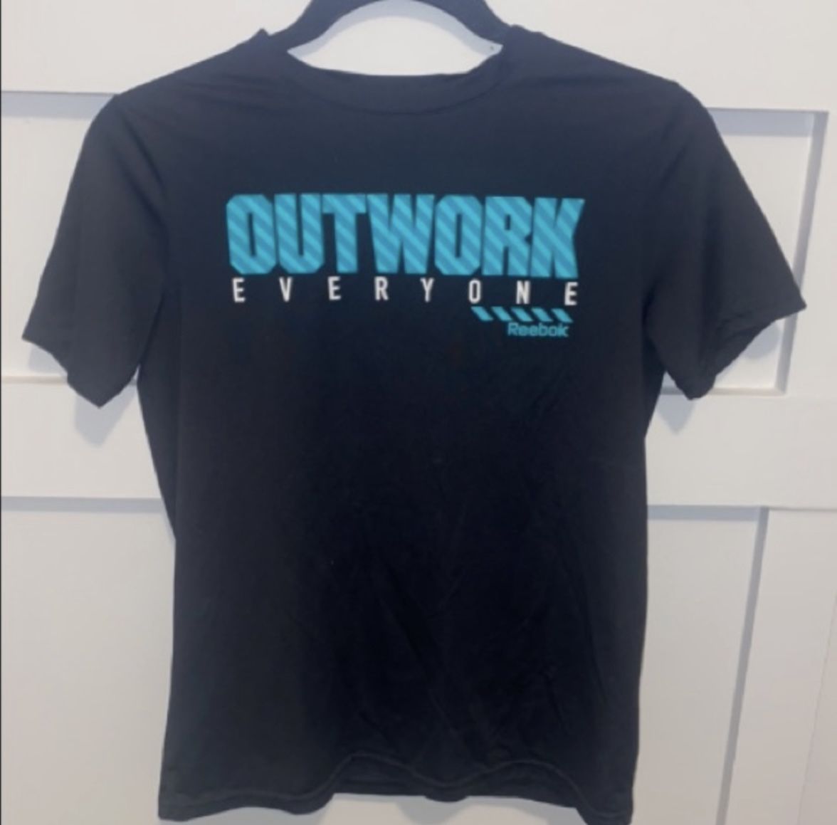 Reebok Boys Graphic Tee L (14–16) “Outwork Everyone” Black Blue