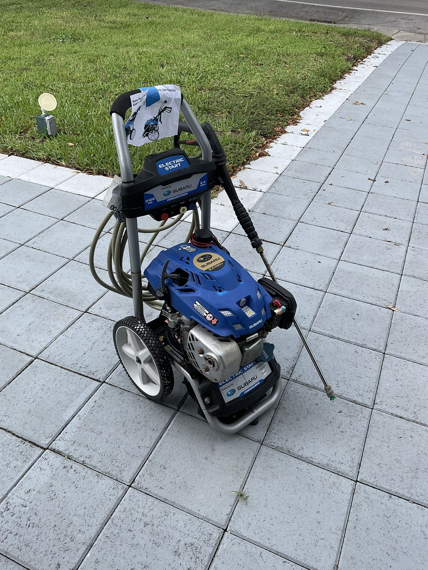 Pressure Cleaner / Pressure Washer 3100 PSi
