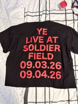 Ye live at Soldier Field tee size 3 Chicago XL black