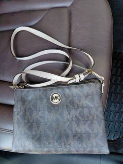 MK purse