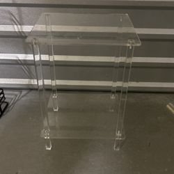 Clear Acrylic Stand 