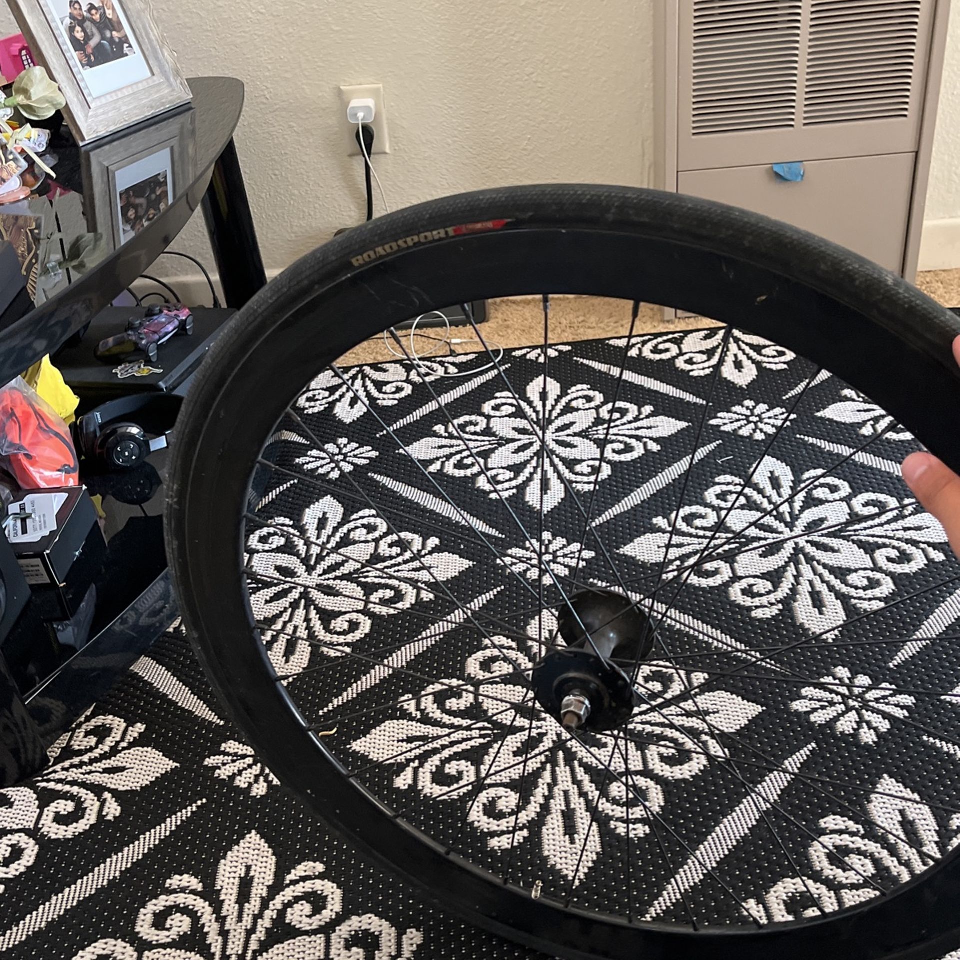 700x24c Front Rim