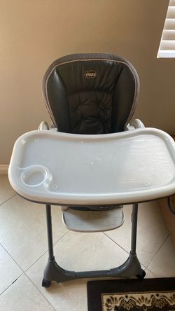 High chair Chicco brand