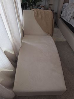 Beautiful Beige lounger