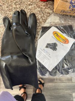 Gloves vinil