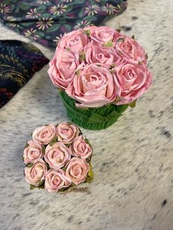 Floral jewelry containers