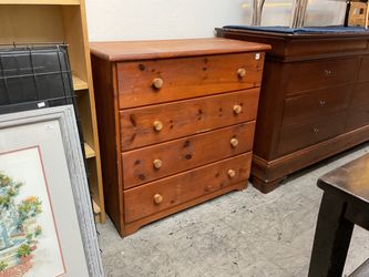 4-Drawer Dresser, Chest of Drawers