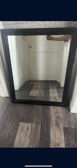 Mirror 30 x 36