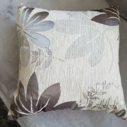 Couch Pillow..beautiful NEW never Used....really Nice Quality 