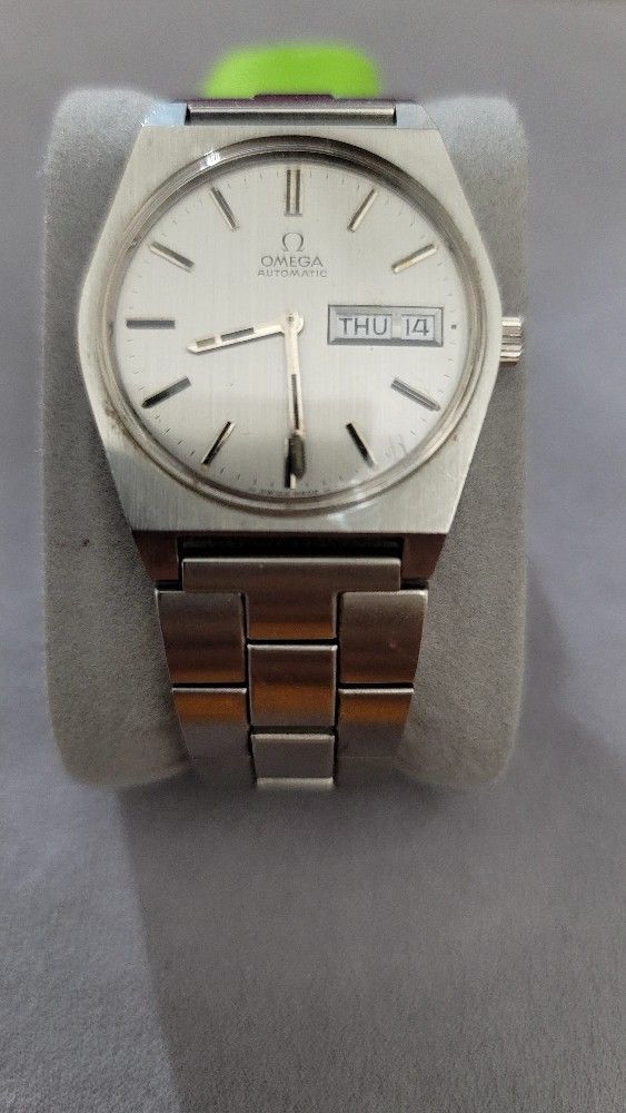 Omega Watch 1660120 AUTOMATIC 1020 Movement