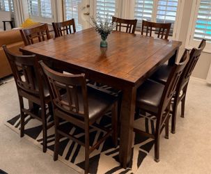 8 chairs table set