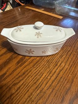 Porcelain Snowflake Butter Boat