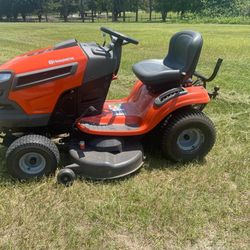 Lawn Tractors: Why Husqvarna Riding Lawn Mower? 