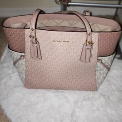 Michael Kors Tote
