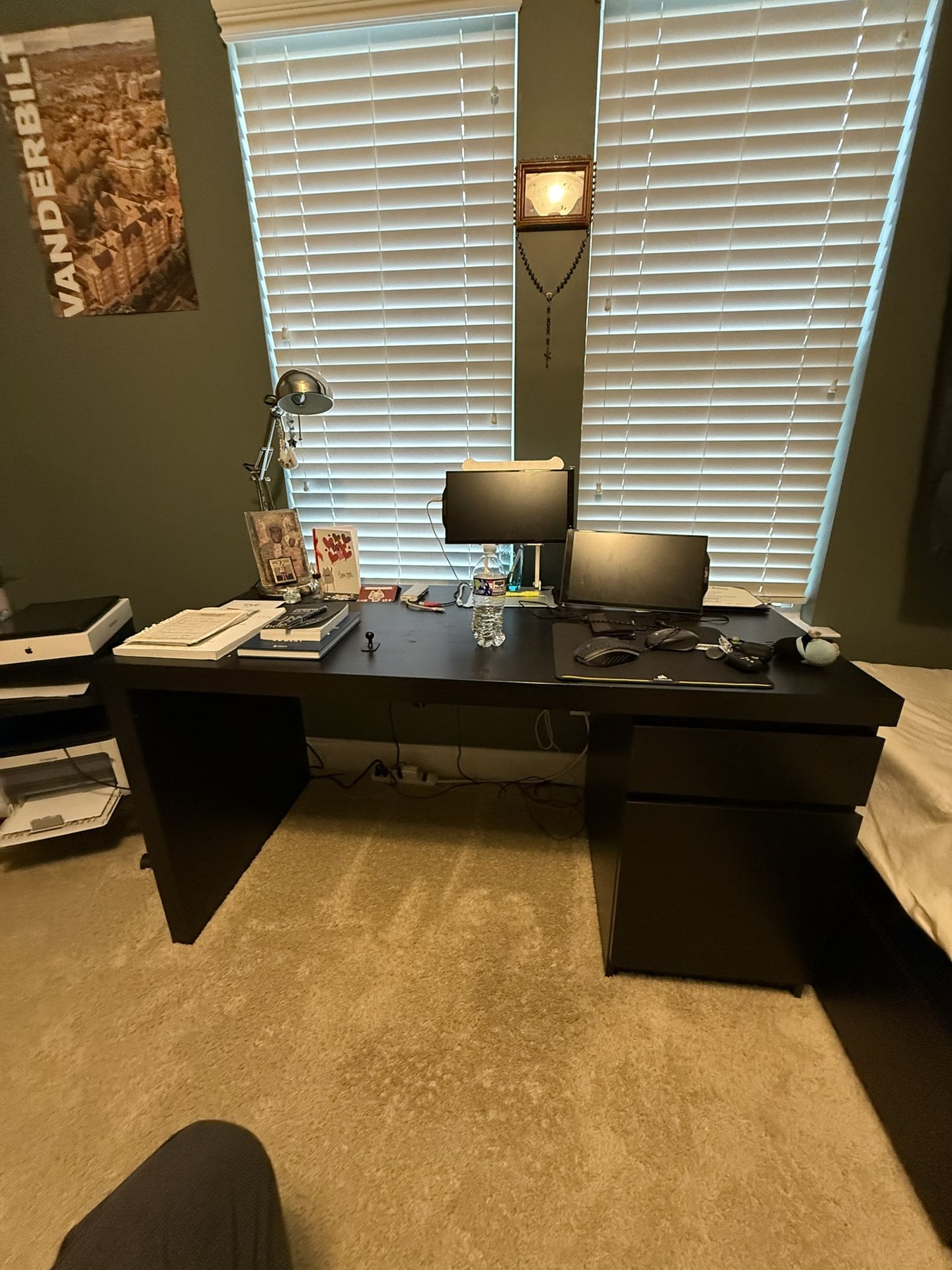 working desk