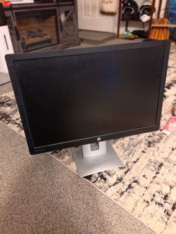 HP Elite Display E242 Monitors  x2