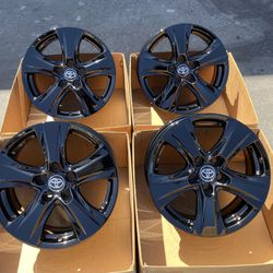 18” Toyota Highlander OEM Wheels Gloss Black
