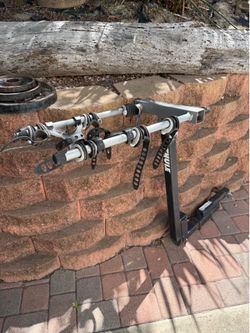 Thule 4 bike rack with extender!
