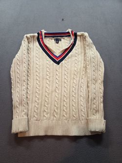 women's cream cable-knit V-neck cricket sweater by Tommy Hilfiger size S/P