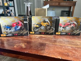 Maisto Special Edition 1:18 Motorcycle Die-Cast