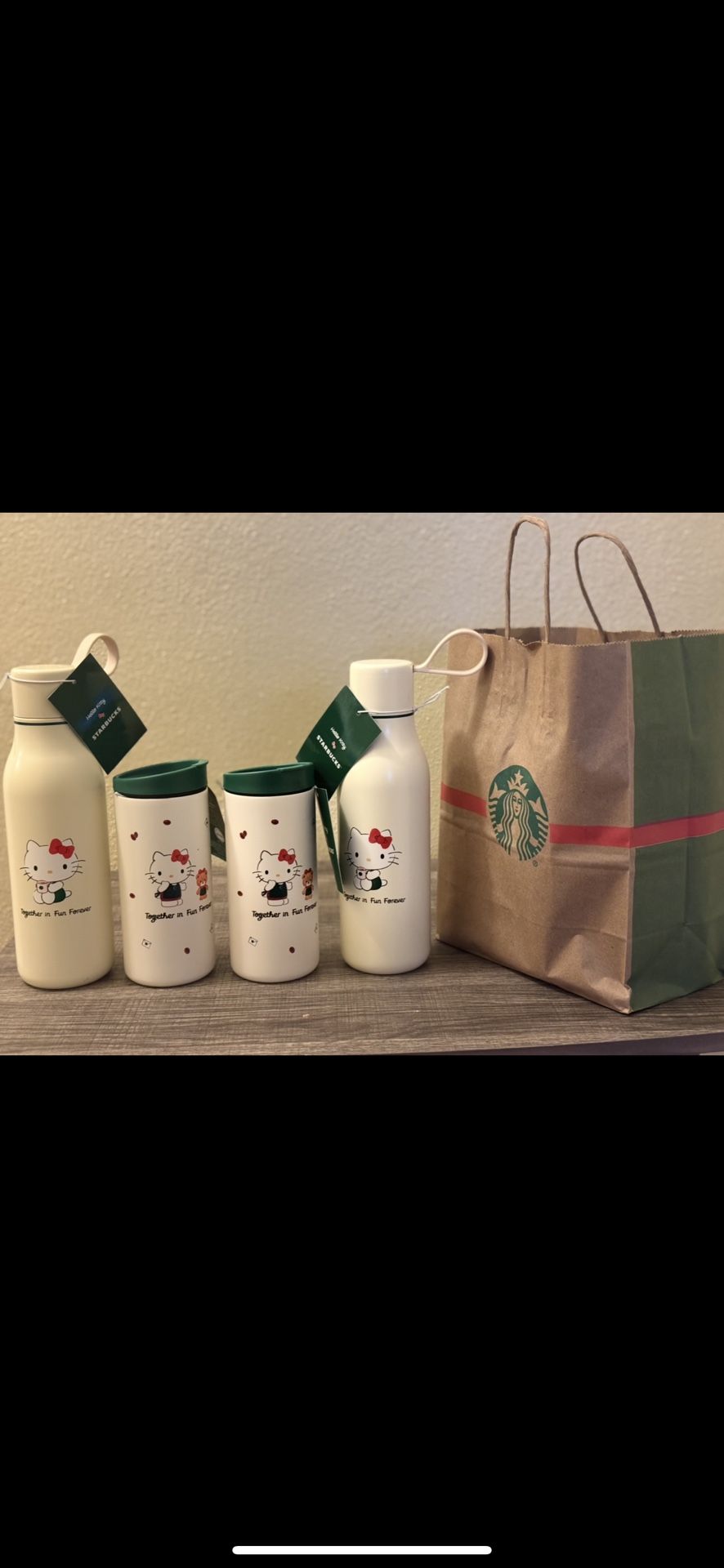 Starbucks x Hello Kitty