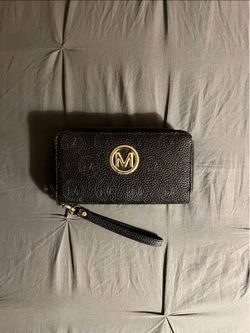 Michael Kors Fulton Pebbled Continental Wallet