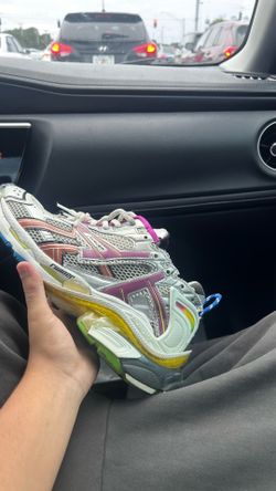 Balenciaga runner