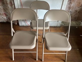 3 Metal foldable chairs khaki