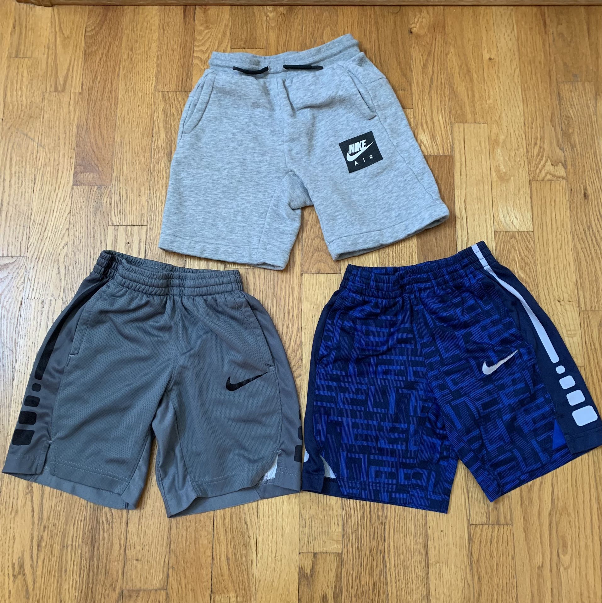 3 Boy’s Nike Shorts Set Size 6-7yrs, Nike Air Tech Fleece & Dri Fit , Like New