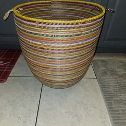 PRETTY MULTICOLOR BASKET