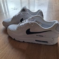 Size 9 Women's Air Max