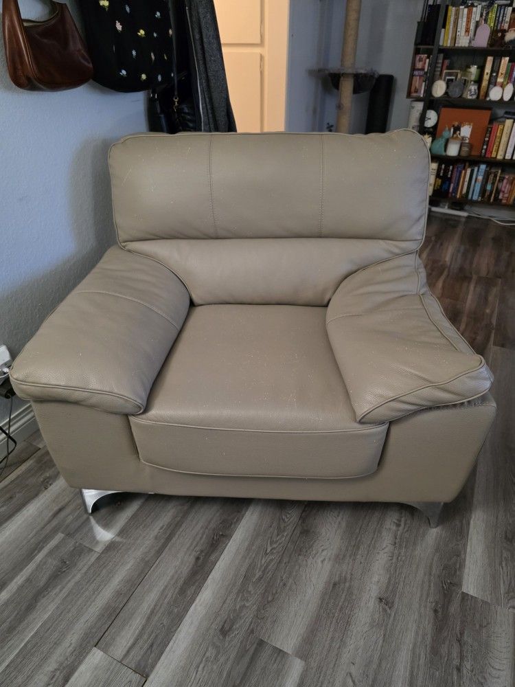 Free Couch Chair