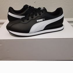 Puma Multiple Sizes Read Entire Description