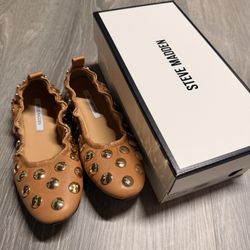 Shoes On Sale! Steve Madden Ballet Flats. Brand New w/ Box