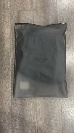 ESSENTIALS F.O.G. BLACK SHORTS (M)