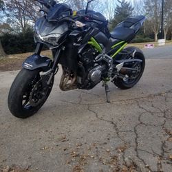 Kawasaki  Z900 