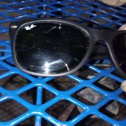 Ray and Sunglasses Mo. 2132 Wayfarer For Sale