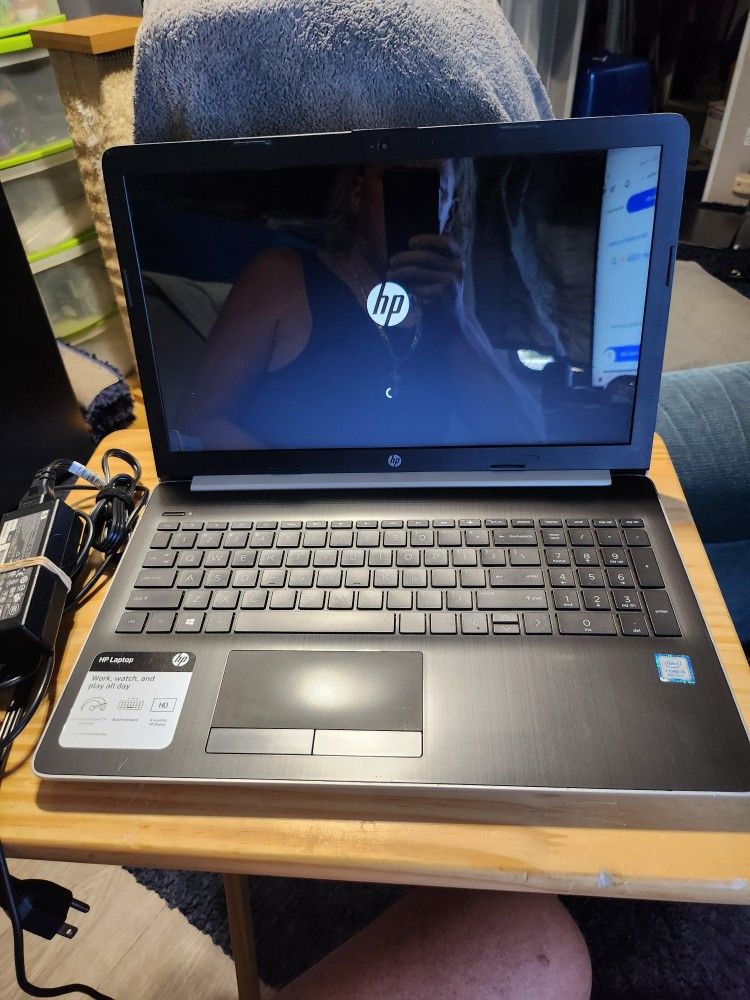 HP 15.6" LAPTOP, Intel Core i5-8250-256 SSD HD-16GB Ram,Windows 11