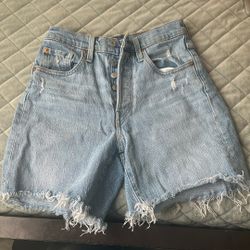 Levi Shorts 