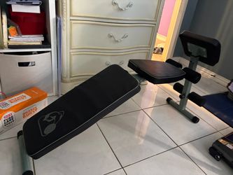 Weight bench