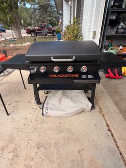 Blackstone 36” 4 Burner Griddle Package with Accessories including additional rolling server and covers