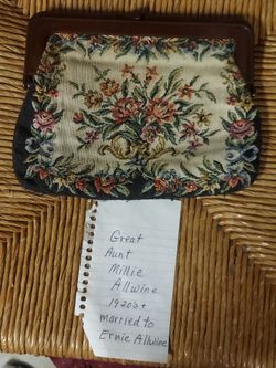 Vintage lucite embroidered tapestry handbag purse