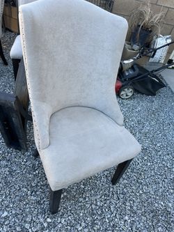 Dinning Table and Chairs Pick Up Only